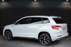 SKODA Karoq Sportline*LED*DAB*Kamera*Unfallfrei