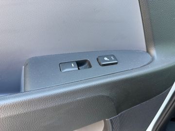 KIA Sportage - 12