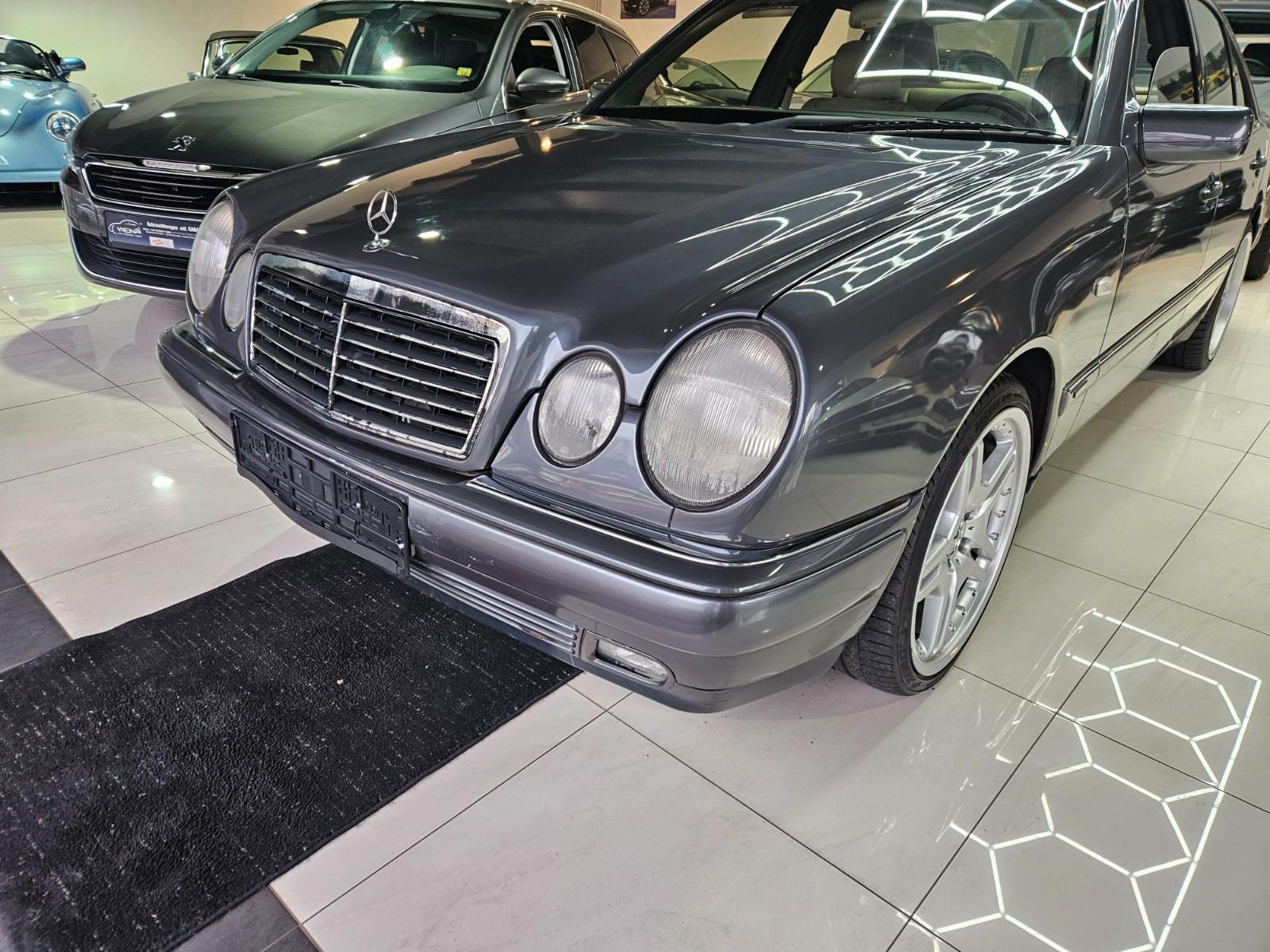 Mercedes-Benz E 220,Avantgarde,Leder,Klima,Alu,Schibedach