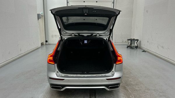 Volvo V60 Kombi R Design 2.0 B4 D