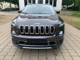Jeep Cherokee Limited 4WD - Jeep Cherokee mit Benzin-Antrieb