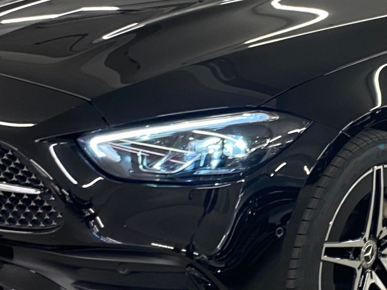 Fahrzeugabbildung Mercedes-Benz C 200 T AMG*Pano*AHK*Night*Totwink*Memo*LED*Kam*