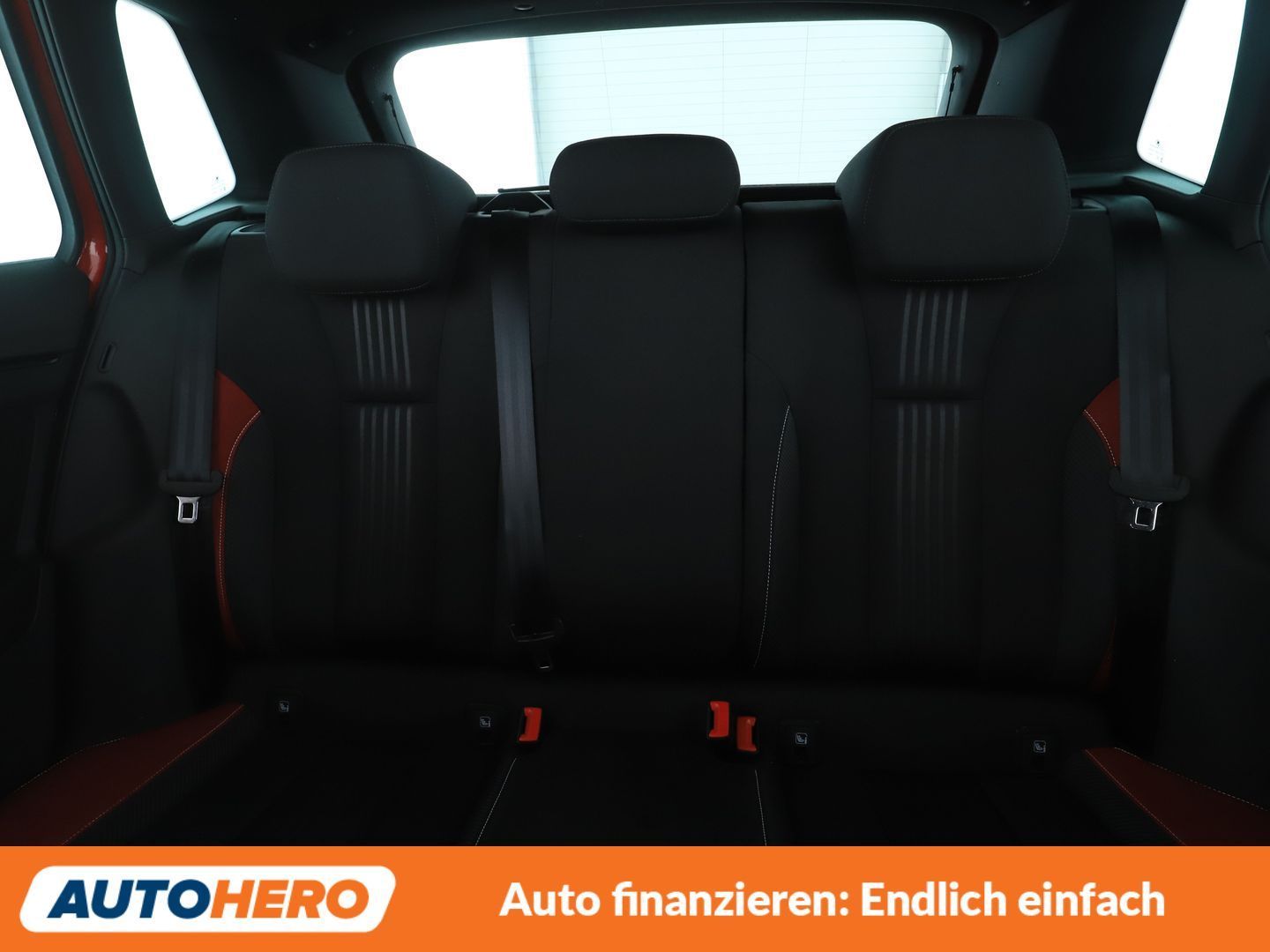 Skoda Kamiq 1.5 TSI ACT Monte Carlo Aut. NAVI LED ACC foto 16