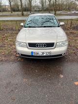 Audi A4 1.8 Avant - Xenon, PDC, Aluräder