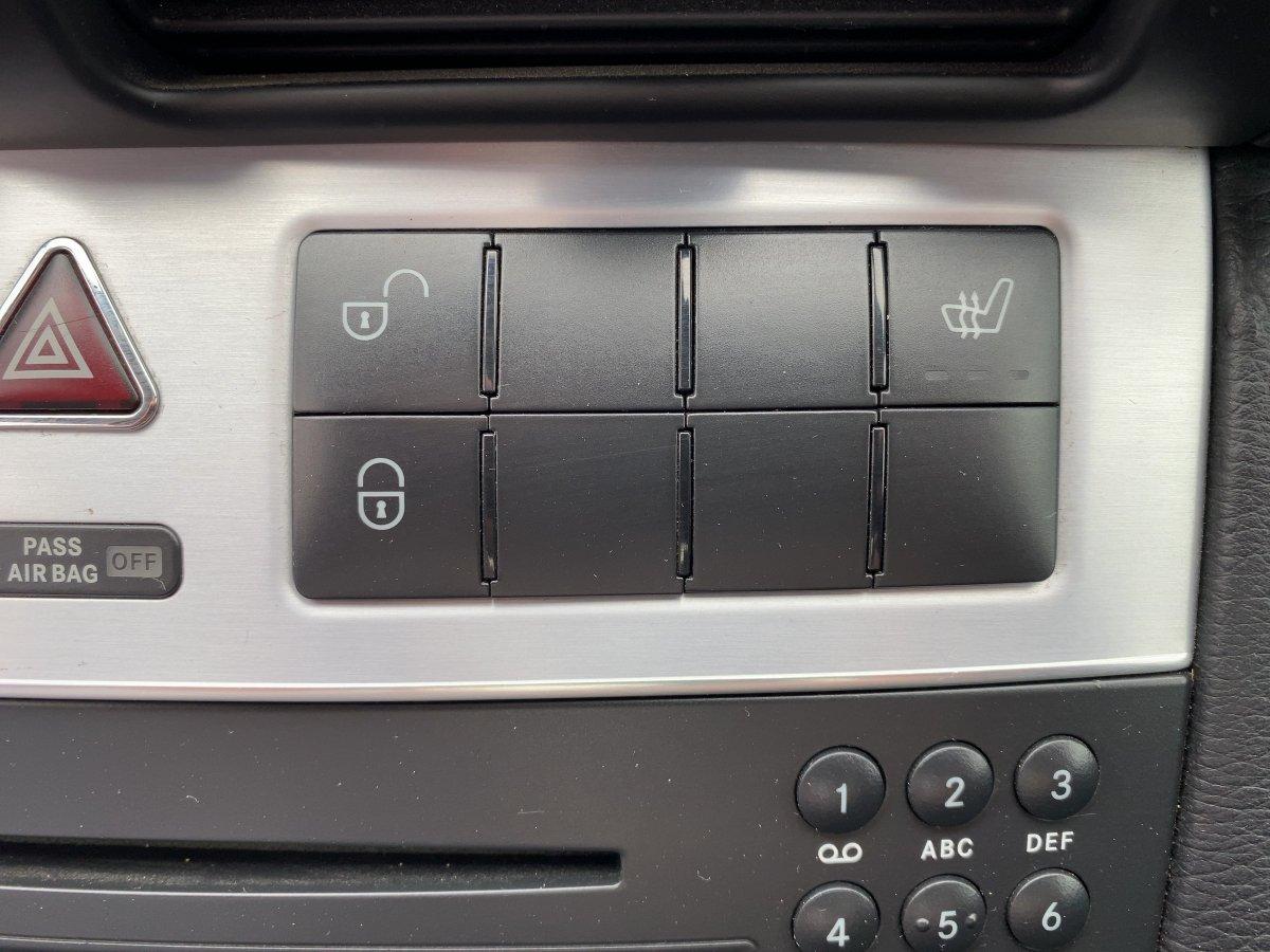 Mercedes-Benz CLC 200 Kompressor SHZ*KlimaA*LM*Teilleder