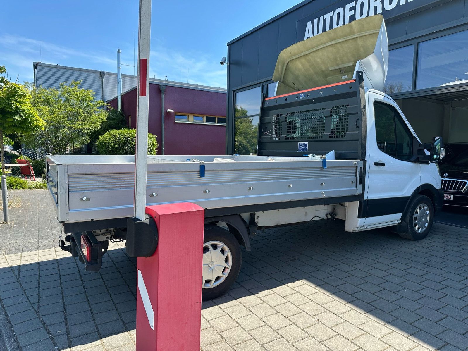 Fahrzeugabbildung Ford Transit 350 L2 PRITSCHE SPRIEGEL PLANE*AHK*KLIMA
