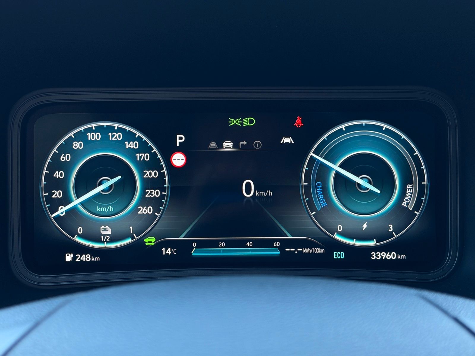 Fahrzeugabbildung Hyundai KONA E 30+ Edition SHZ LHZ LFA LKA CarPlay NAVI