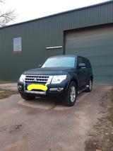 Mitsubishi Pajero 3,2 DI-D 4WD Automatik - gebrauchte Mitsubishi Pajero aus dem Jahr 2016