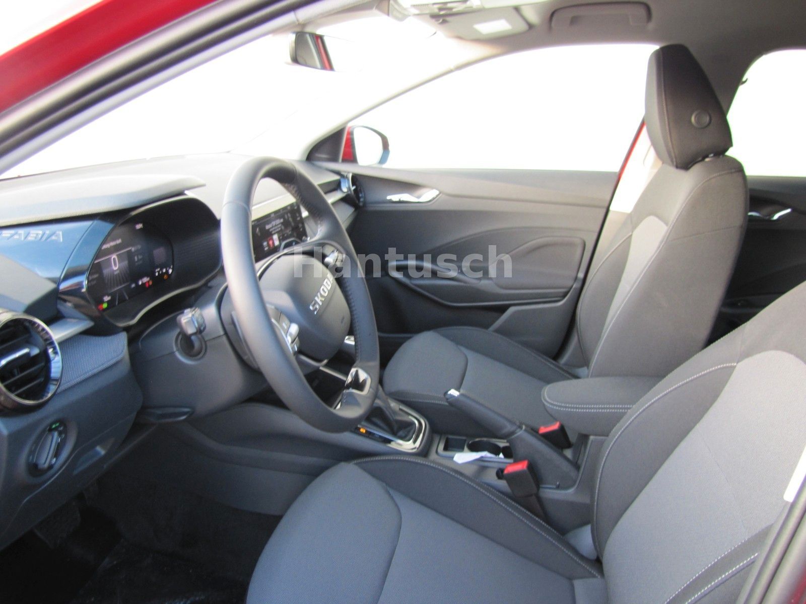 Fahrzeugabbildung SKODA Fabia Tour 1.0l TSI 116PS 7-Gang DSG