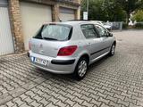 Peugeot 307 1.6 Premium 110 Premium - Peugeot 307 in Wiesbaden