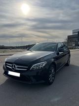 Mercedes-Benz Scheckheftgepflegt * Unfallfrei * 9 Gang Aut. - Mercedes-Benz C 180 Gebrauchtwagen in München