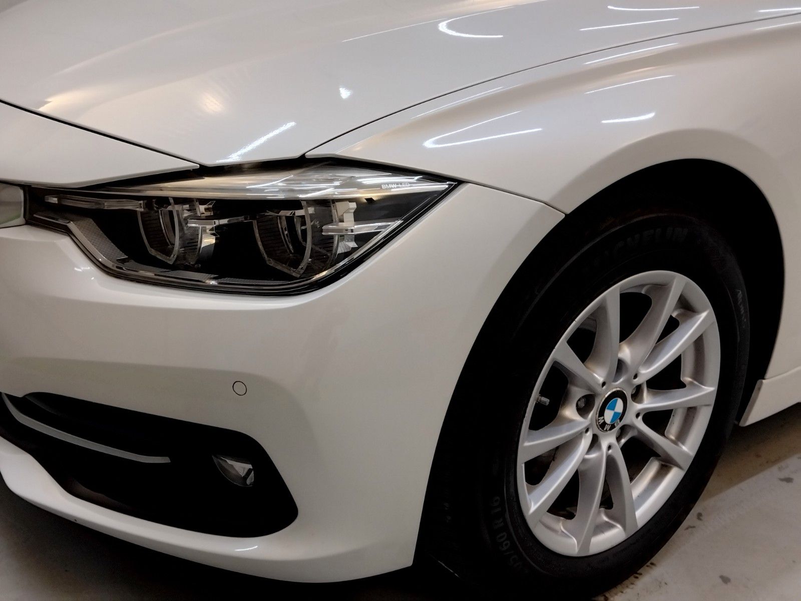 BMW 320 (11/2018, Benzin)