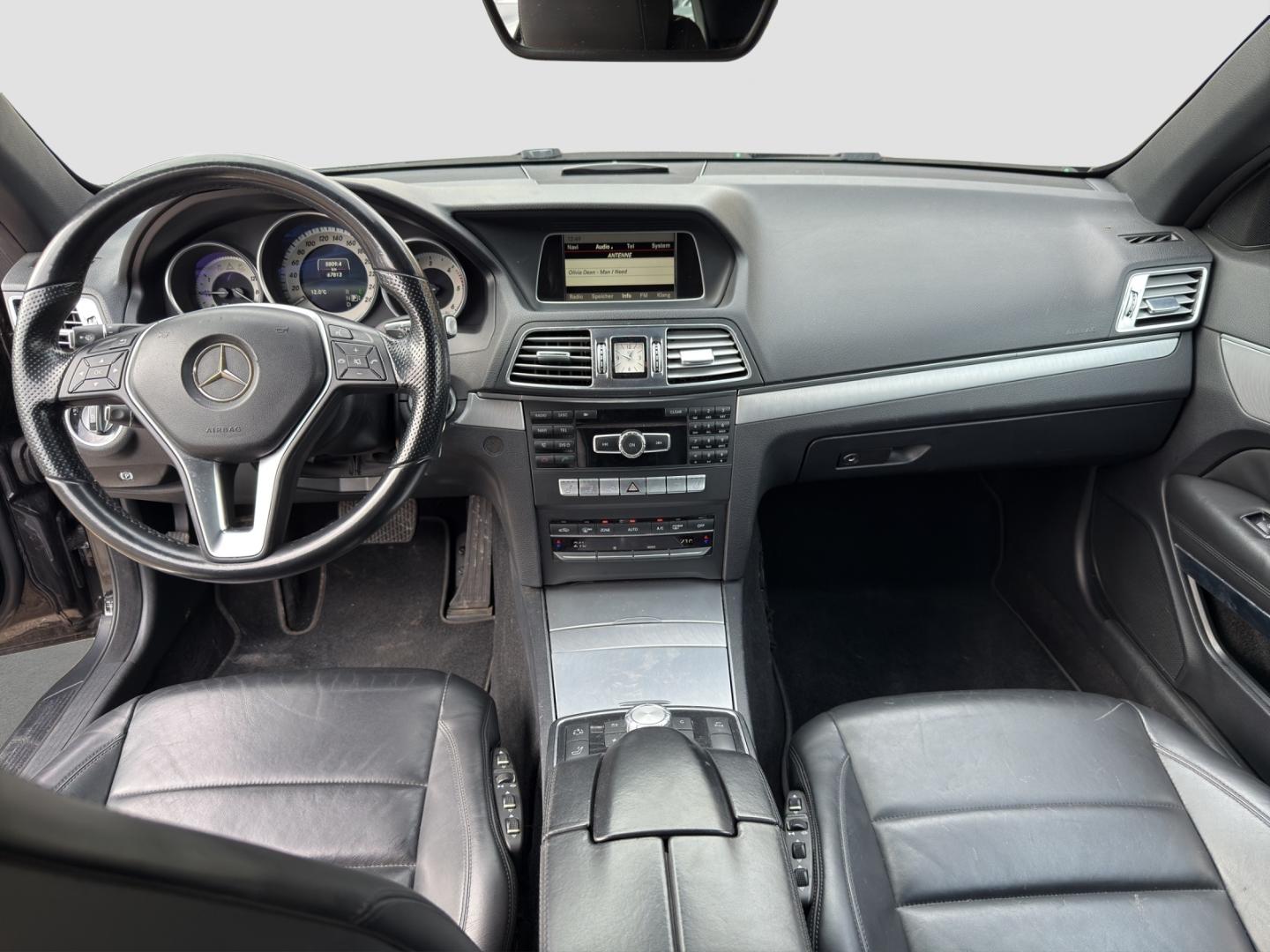 Mercedes-Benz E 220 CDI Cabrio 7G Airscarf LED Multikontursitz