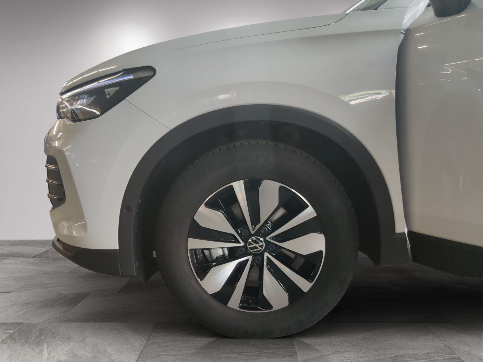 Volkswagen Tiguan - Bild 15