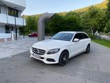Mercedes-Benz C 220 d Elegance - Mercedes-Benz C 220: Elegance