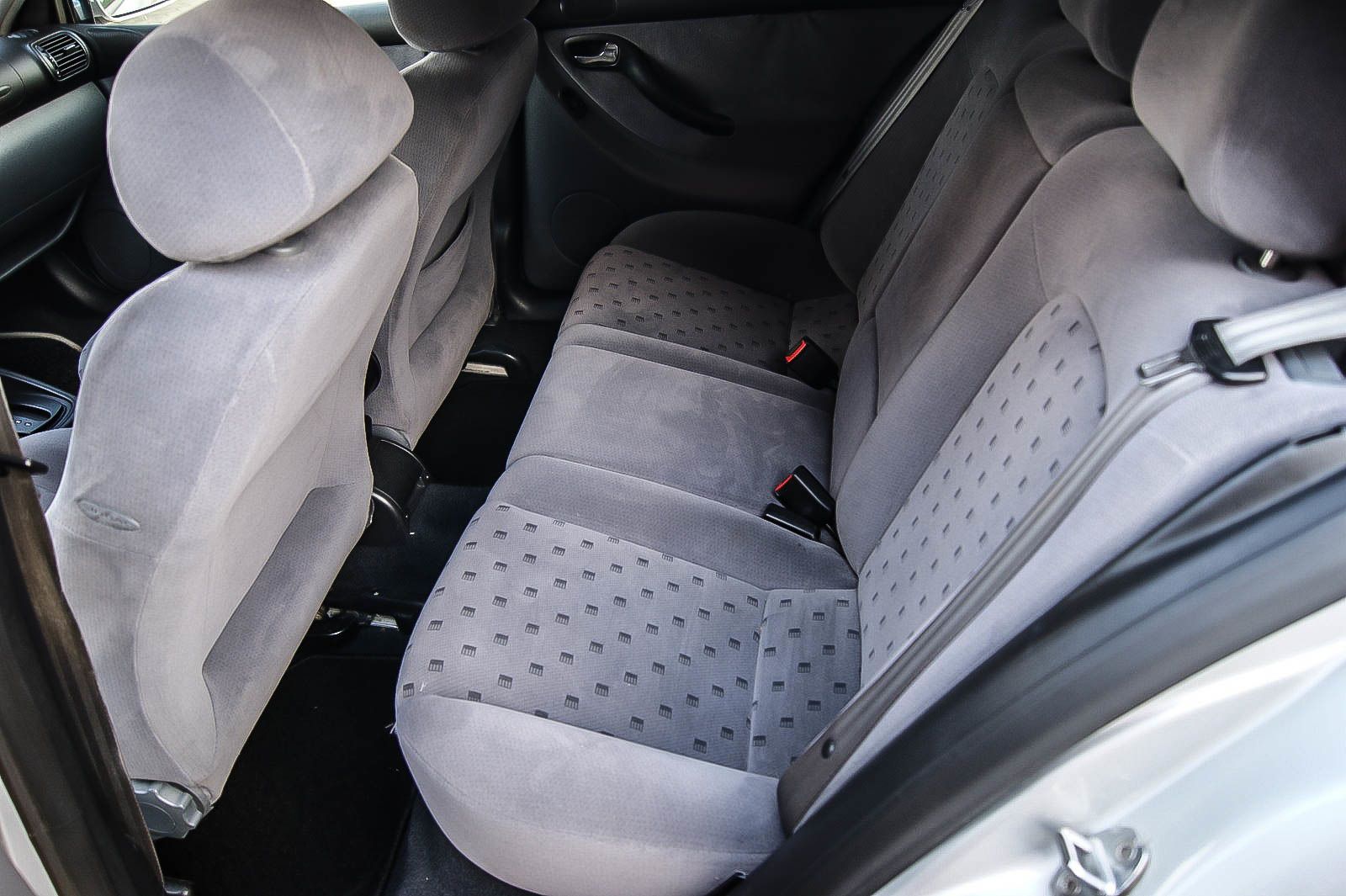 Fahrzeugabbildung SEAT Toledo Signo 1.8 20V Automatik KLIMAAUTOMATIK