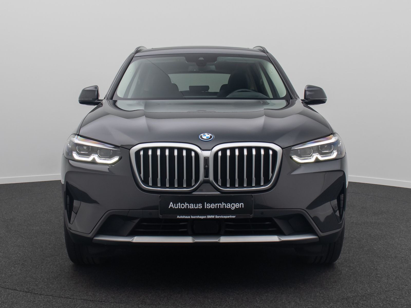 Fahrzeugabbildung BMW X3 xD30e Panorama 360&deg;HUD DAB HiFi AHK Komfort