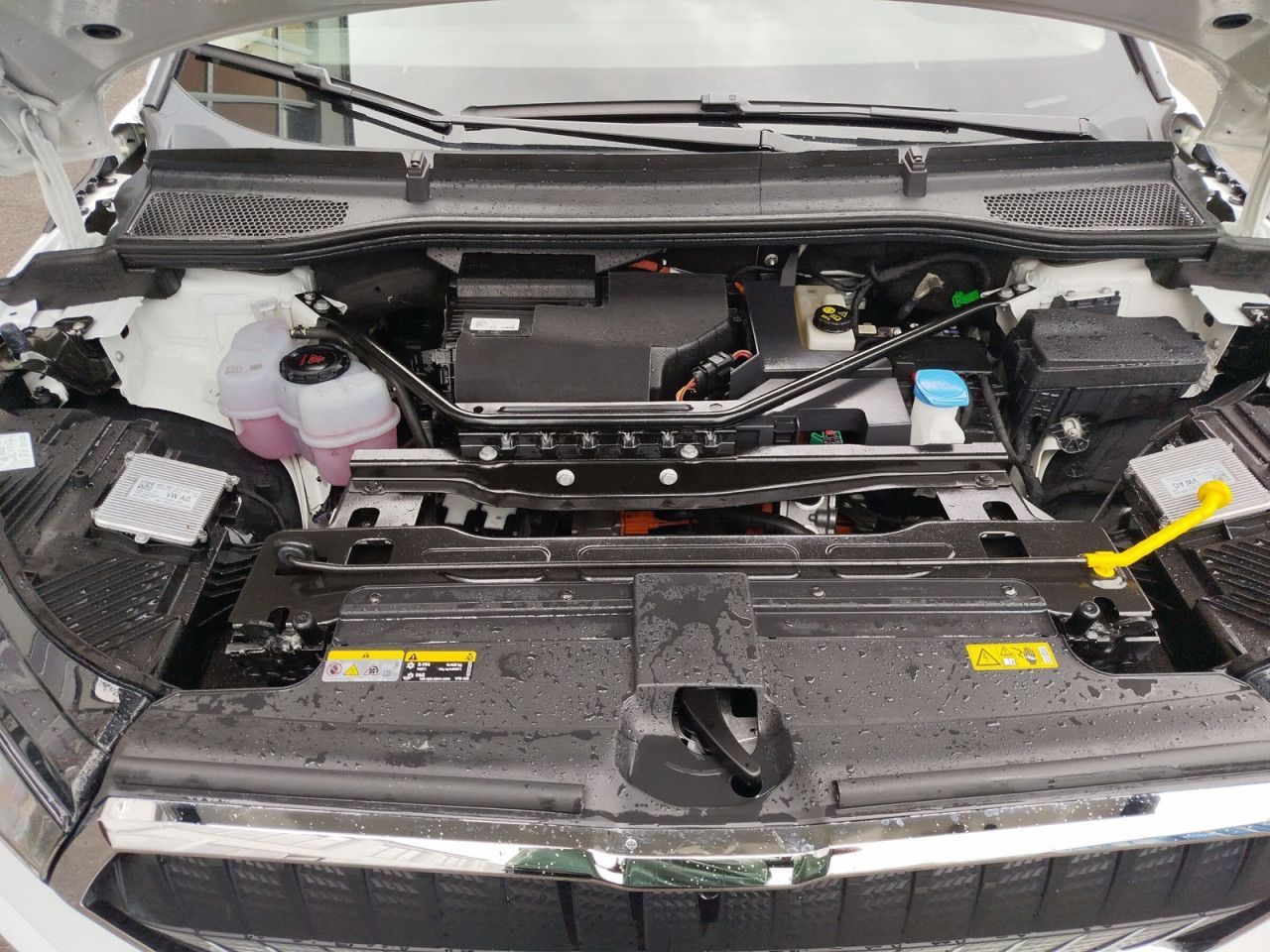 Fahrzeugabbildung SKODA Enyaq 80X ENYAQ iV 80X 195/82 E1A