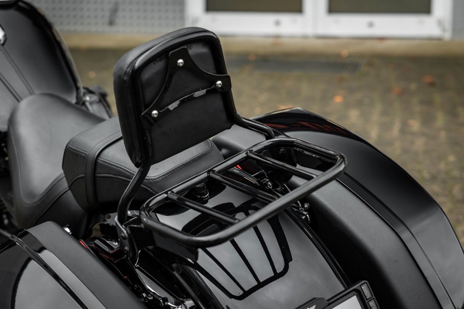 Fahrzeugabbildung Harley-Davidson FLSB Sport Glide Softail - JEKILL & HYDE