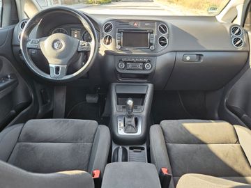 Volkswagen Golf - 8