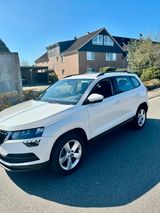 Skoda Karoq Tüv neu  Mobilitätsgarantie we... - : Klimaanlage, Mobil