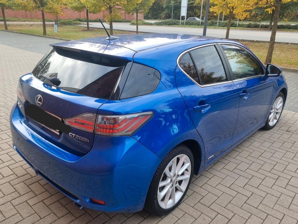 Lexus CT 200h