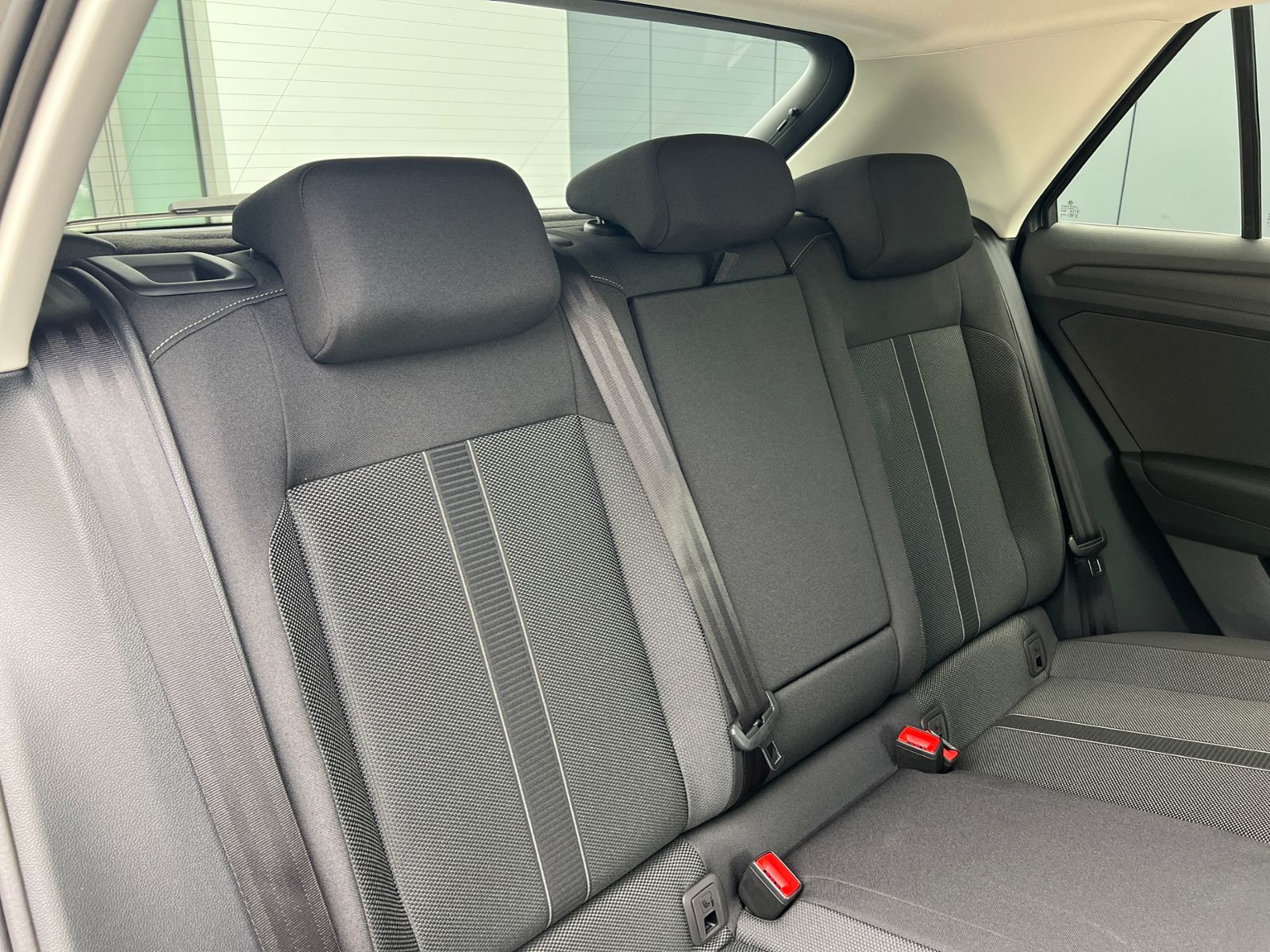 Fahrzeugabbildung Volkswagen T-Roc Life 1.0 TSI *LED, ACC, Kamera, 17''-LM*