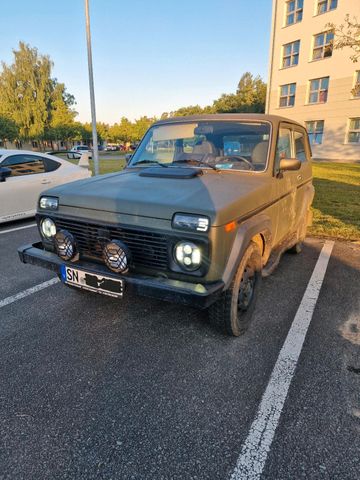 Lada Niva TÜV 12/2025