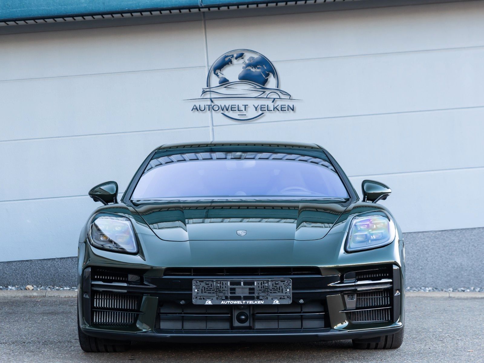 Porsche Panamera Turbo E-Hybrid Active Ride/SportDesign