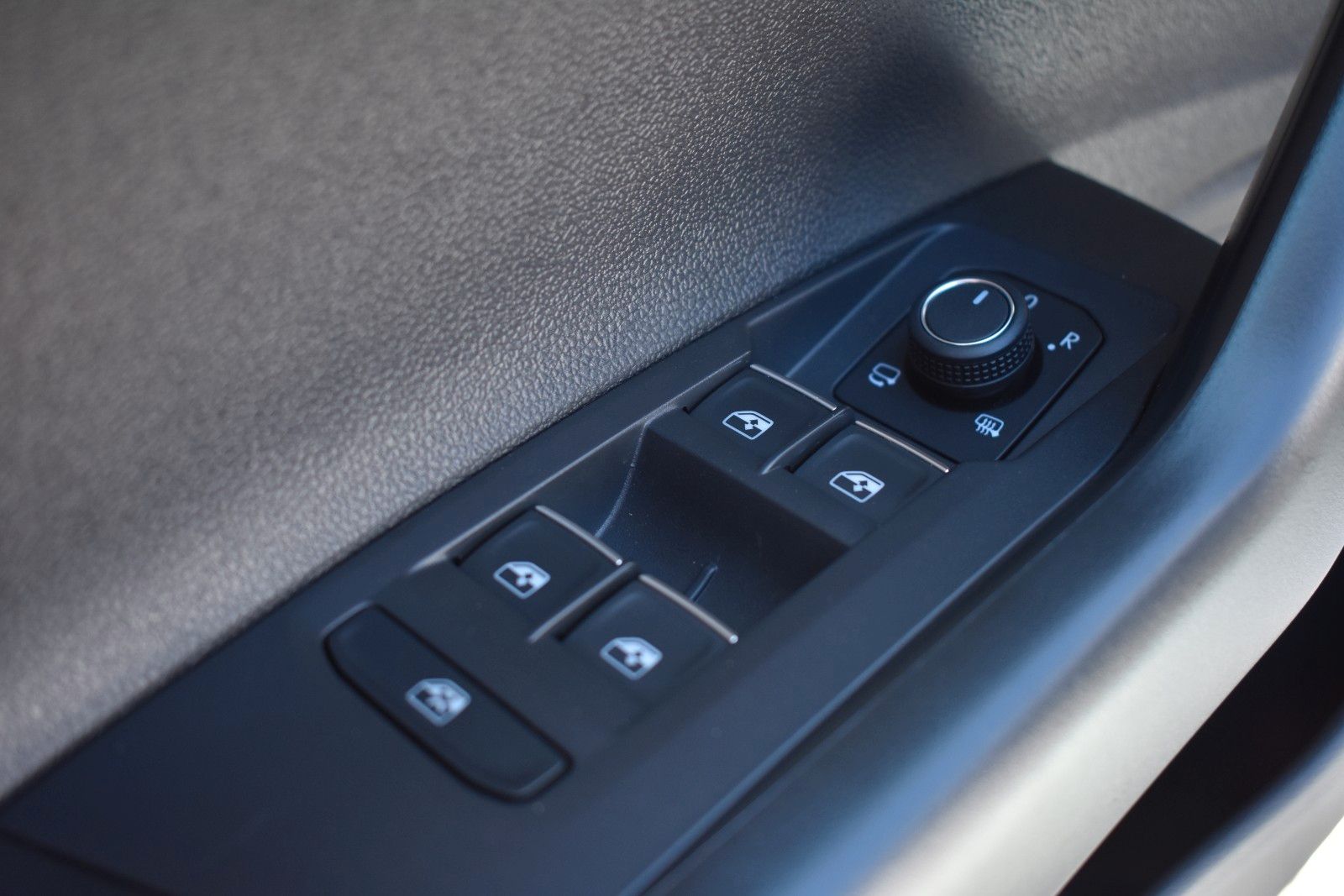 Fahrzeugabbildung Volkswagen Polo VI Goal LED/Tempomat/Carplay/SHZ