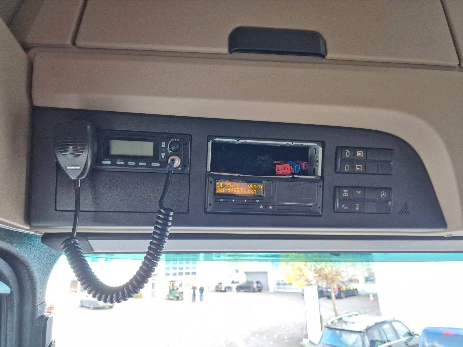 Fahrzeugabbildung Mercedes-Benz Actros 1848 LS Öl-Retarder Standklima BigSpace