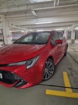 Toyota Corolla 2,0 Hybrid Team Deutsch Touring Spor... - Toyota Corolla Team mit Benzin-Antrieb
