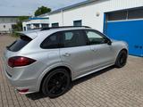 Porsche Cayenne S Diesel S - silberne Porsche Cayenne