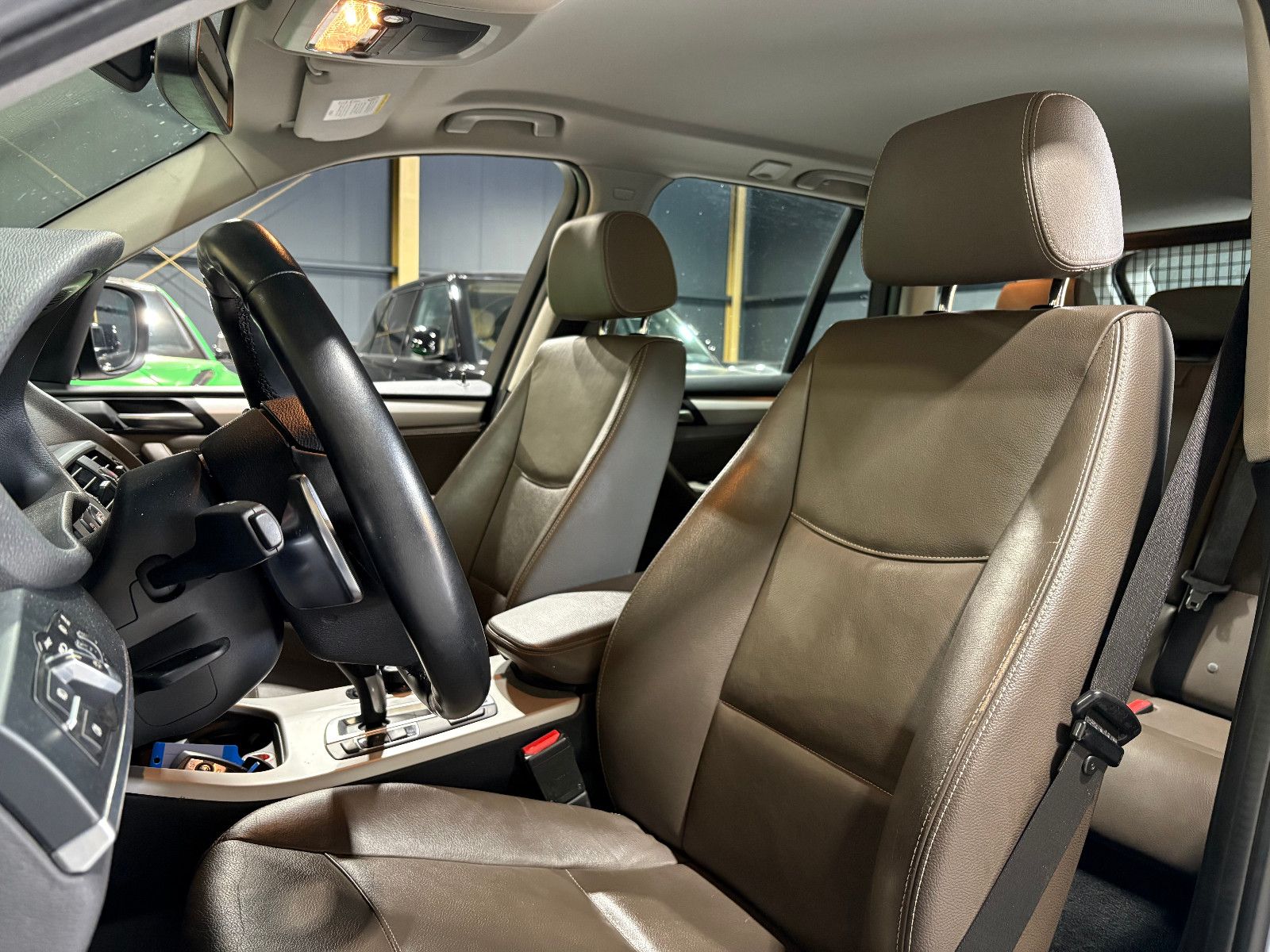 Fahrzeugabbildung BMW X3 xDrive 30 d/TEMPOMAT/SHZ/PDC/KLIMA/VOLLEDER