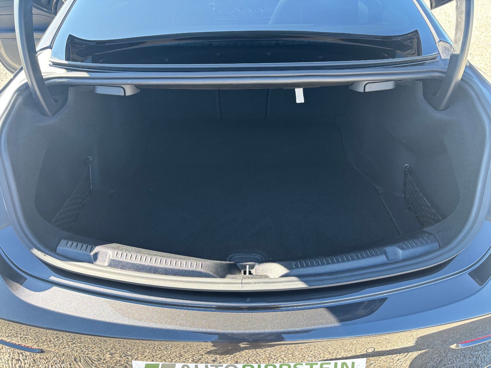 Mercedes-Benz E220d Coupé AMG Night Edition BURMESTER PANO foto 11