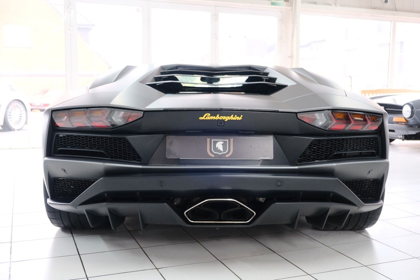 Fahrzeugabbildung Lamborghini Aventador S/Carbon/Lift/Matt/1A Zustand