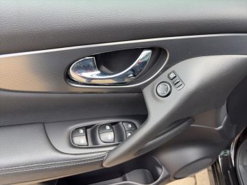 Nissan Qashqai N-Connecta 1,3 Pano*Navi*360*Kamera*LED*