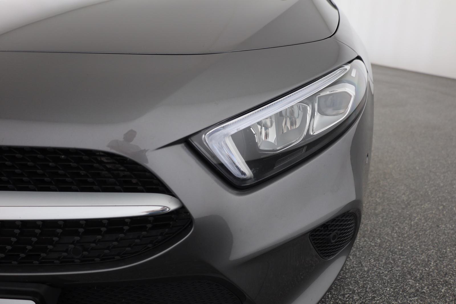 Mercedes-Benz A250 Progressive LED Navi Sitzheizung Kamera AHK