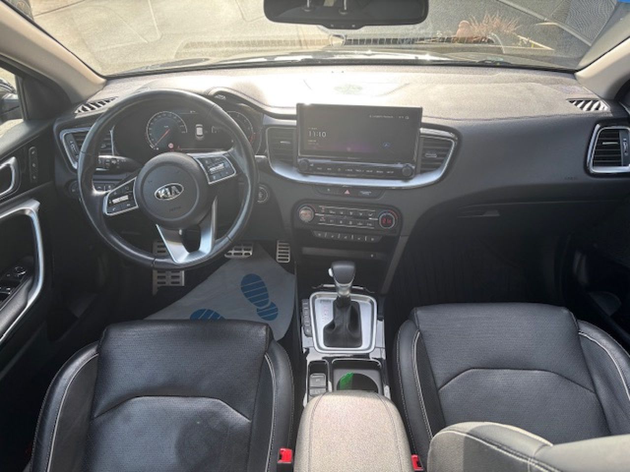 KIA XCeed 1.5 T-GDI PLATINUM EDITION Navi Pano