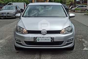 Volkswagen Golf - 2