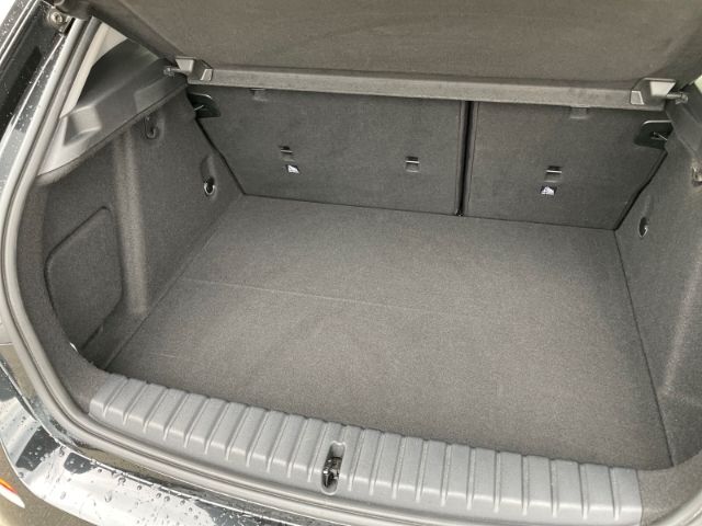 Fahrzeugabbildung BMW 118 i Advantage Autom. Navi, Sitzheizung, Tempom