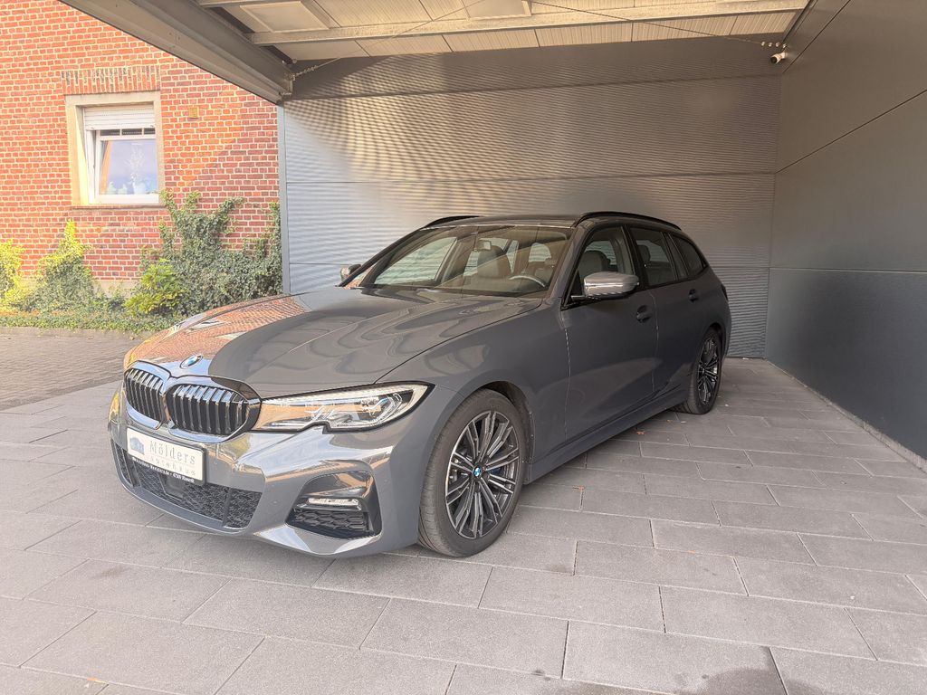 Image of BMW 330