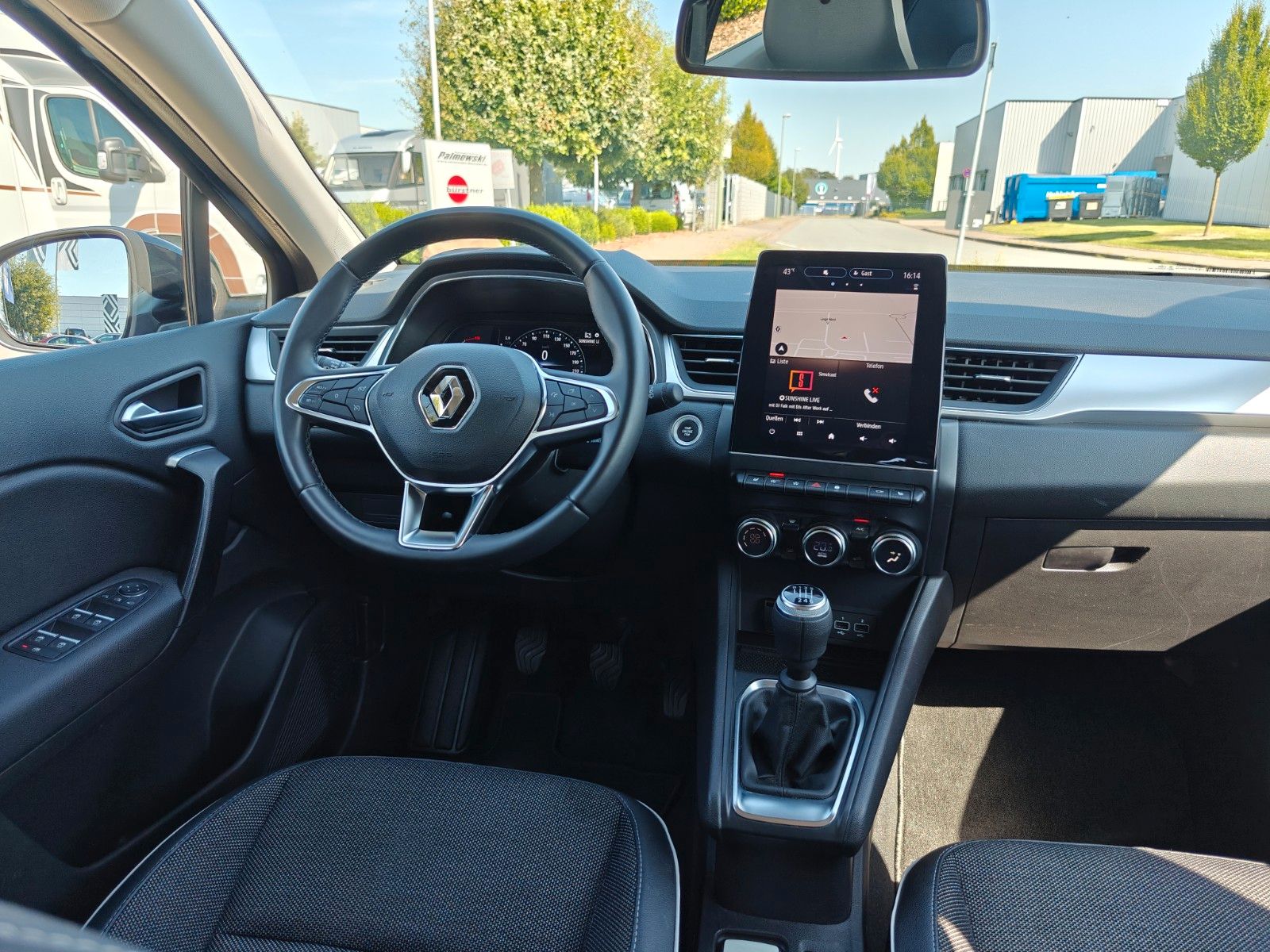 Fahrzeugabbildung Renault Captur II Intens - 360, Navi, DAB, LED, 4S -