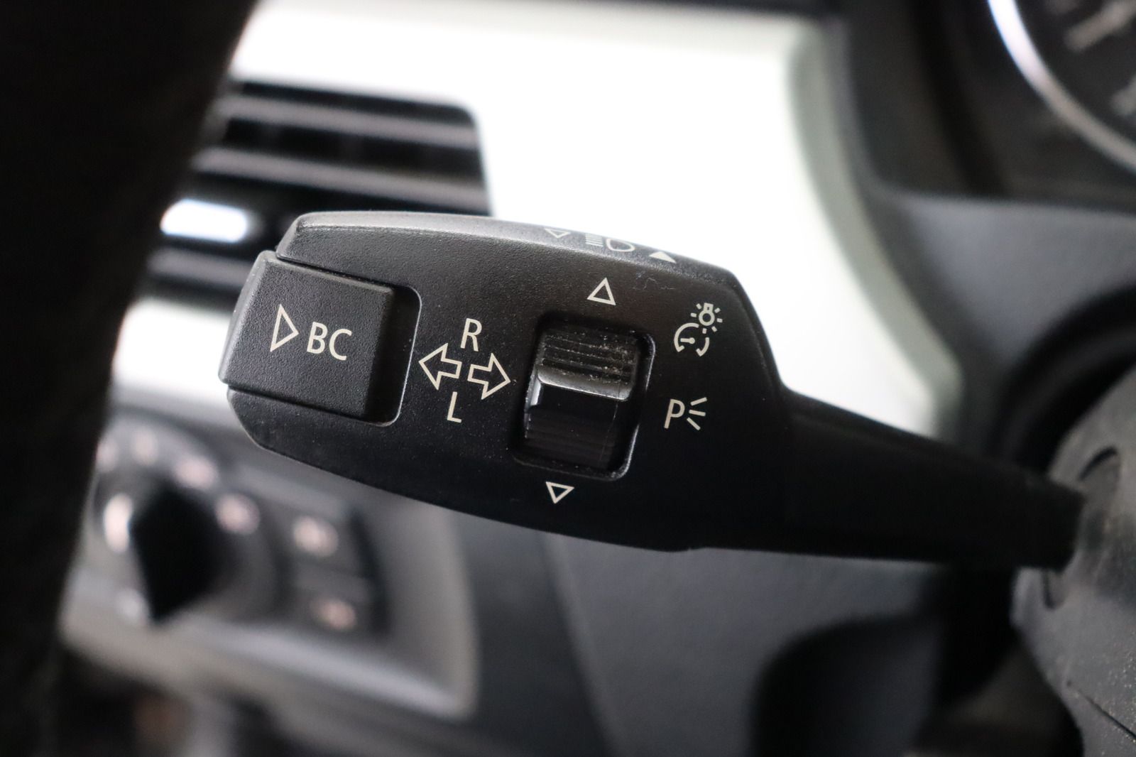 Fahrzeugabbildung BMW 325 i * Xenon * SD * Leder