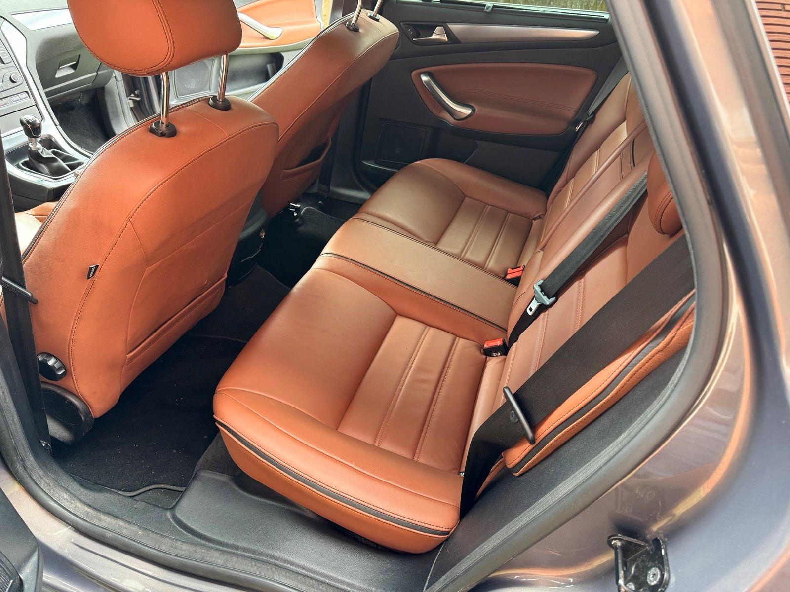 Ford Mondeo 2012 — photo 9