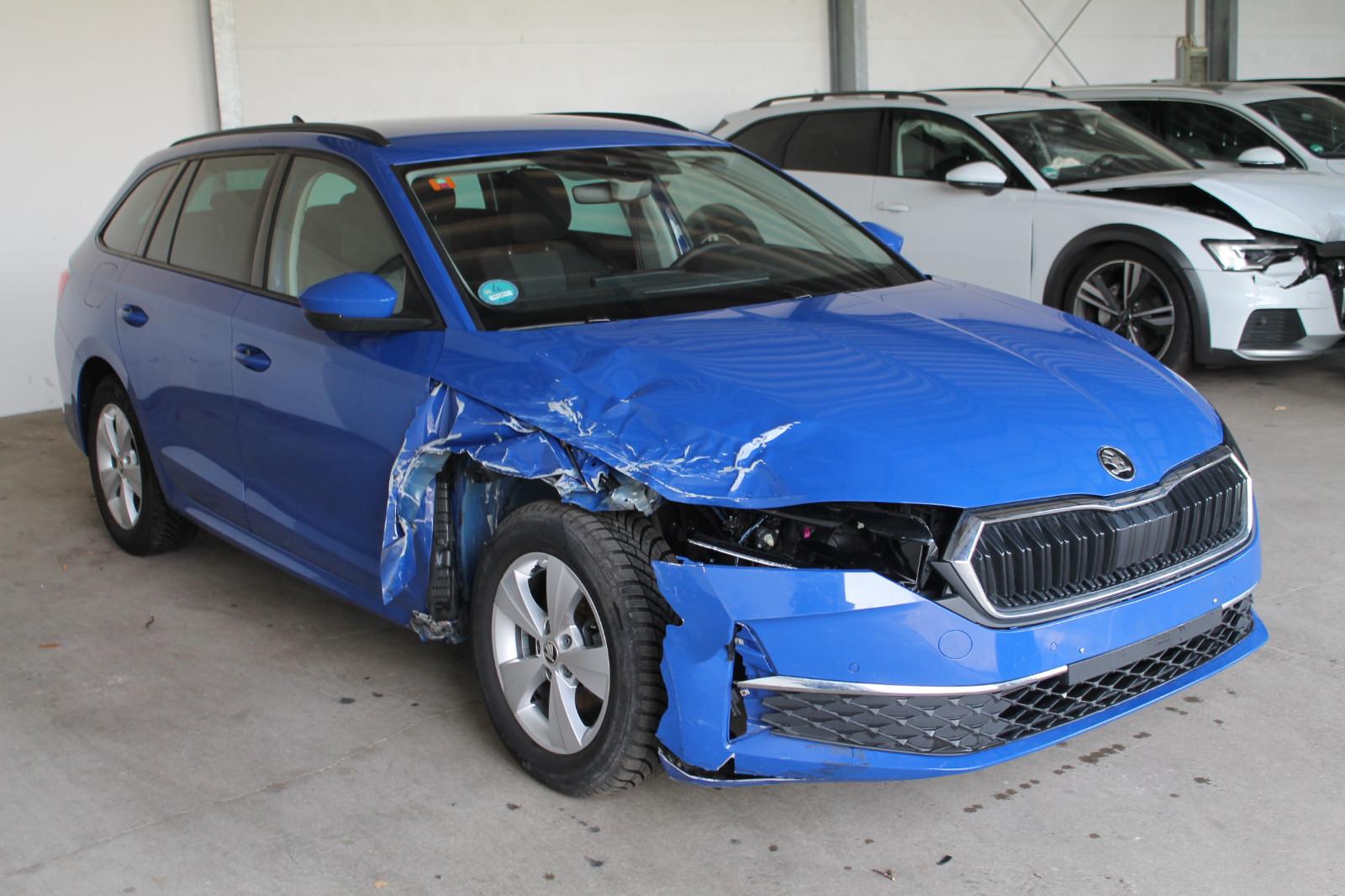 Skoda Octavia Combi 2.0 TDI  Selection Kamera LED