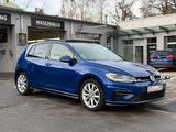Volkswagen Golf VII Lim. Highline BMT Garantie*R Line* - Gebrauchtwagen in Freiburg