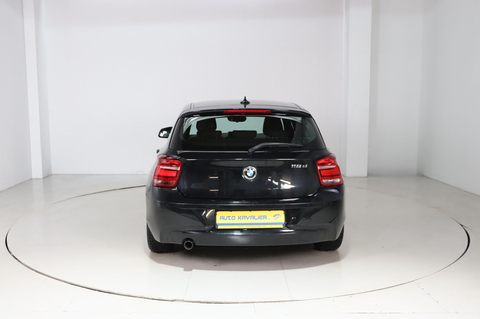 Fahrzeugabbildung BMW 118 d Sport-line * Bi-Xenon * PDC * Tempomat