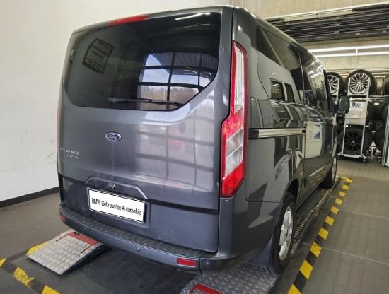 Fahrzeugabbildung Ford Tourneo Custom 2.0CDTi Auto 8-Sitze Navi 2xSchie