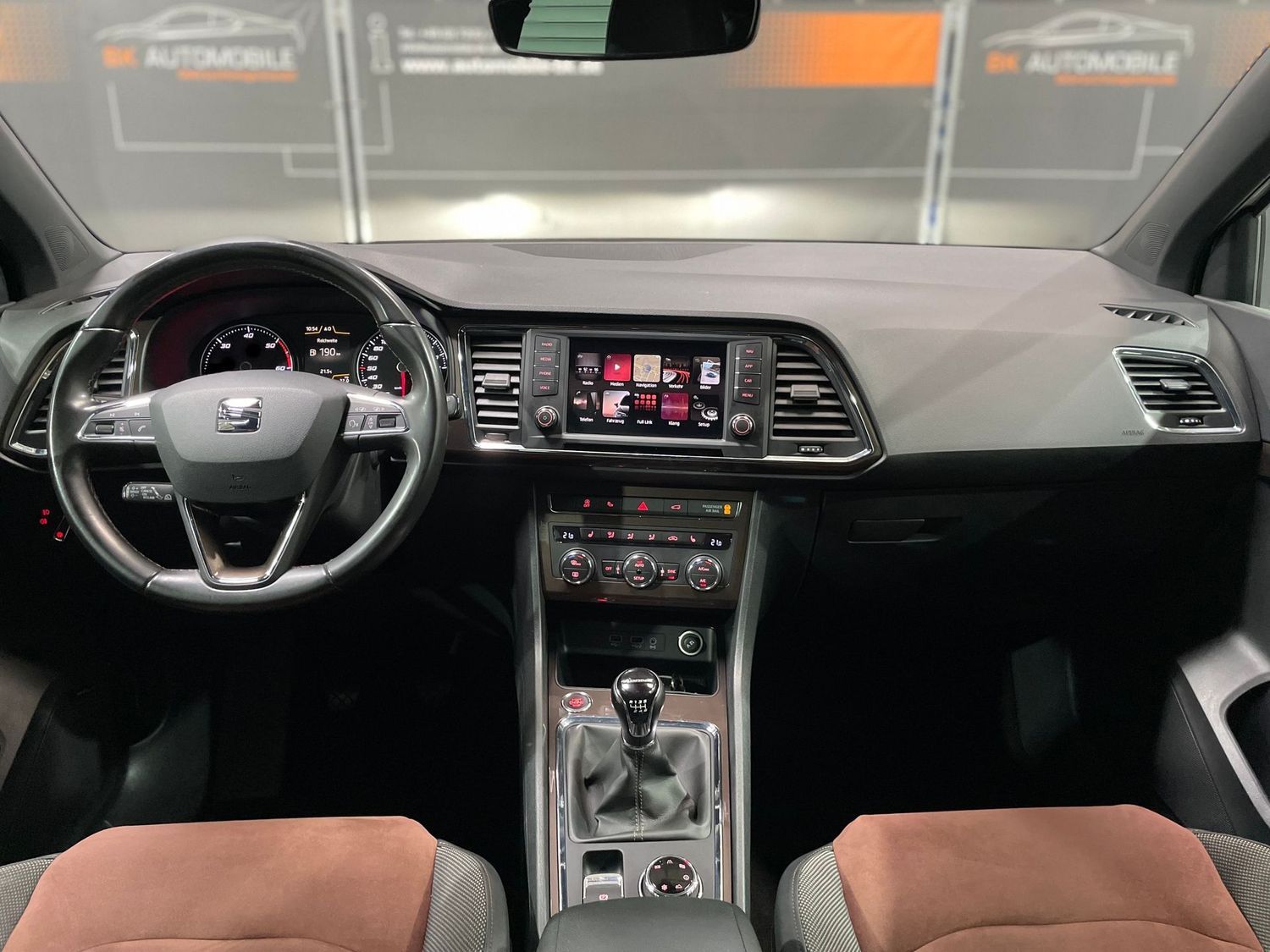 Fahrzeugabbildung SEAT Ateca Xcellence 4Drive #LED##360°#Alcantara#Keyl